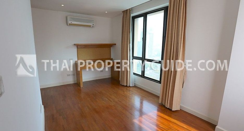 For rent 4 bedrooms condo in Pathum Wan, Bangkok