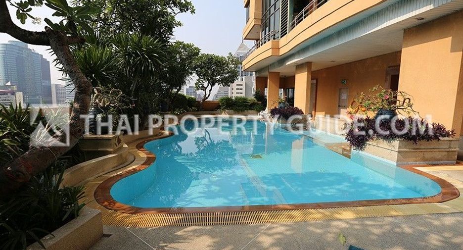 For rent 4 bedrooms condo in Pathum Wan, Bangkok