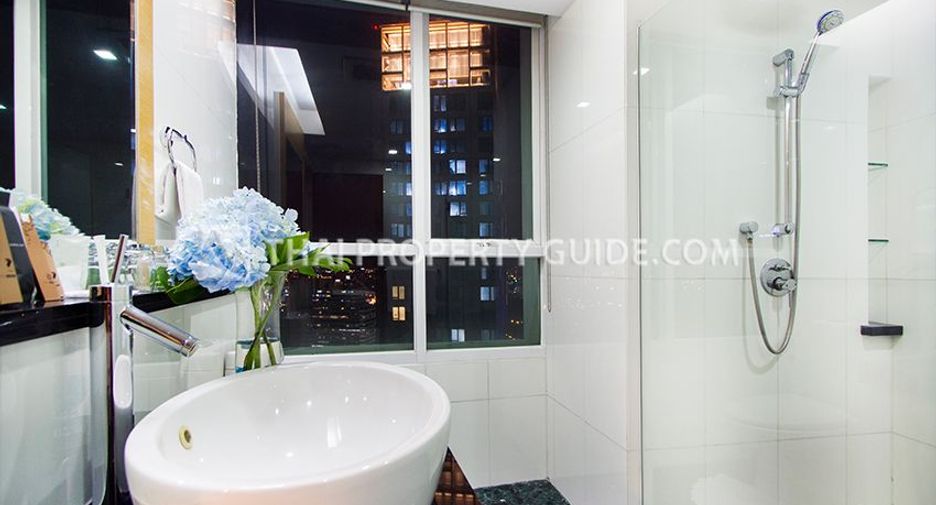 Condo en alquiler de 4 habitaciones en Pathum Wan, Bangkok