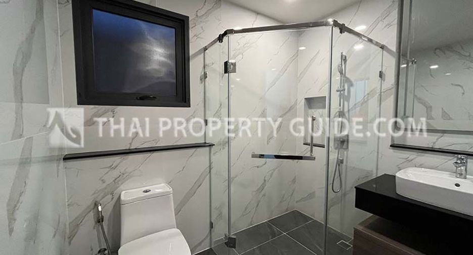 For rent 4 bedrooms house in Bang Phli, Samut Prakan