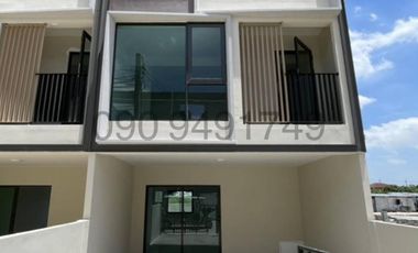 For rent 3 bed townhouse in Bang Phli, Samut Prakan