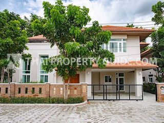 For rent 5 bed house in Pak Kret, Nonthaburi