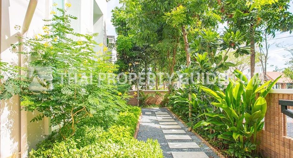 For rent 5 ベッドルーム house in Pak Kret, Nonthaburi