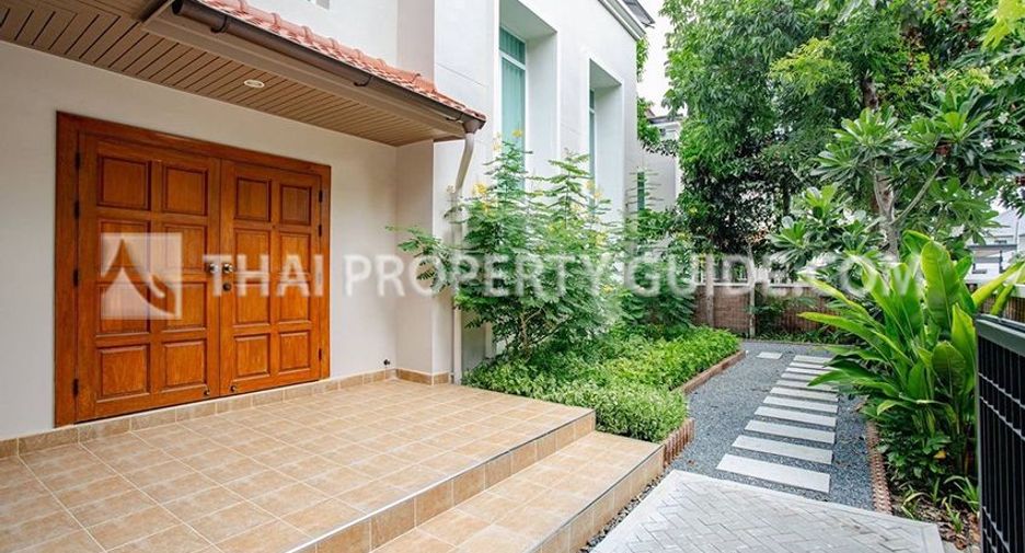 For rent 5 ベッドルーム house in Pak Kret, Nonthaburi
