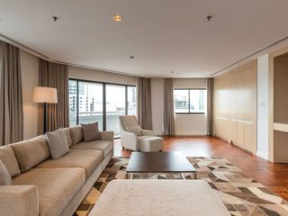 For rent 4 bed condo in Khlong Toei, Bangkok
