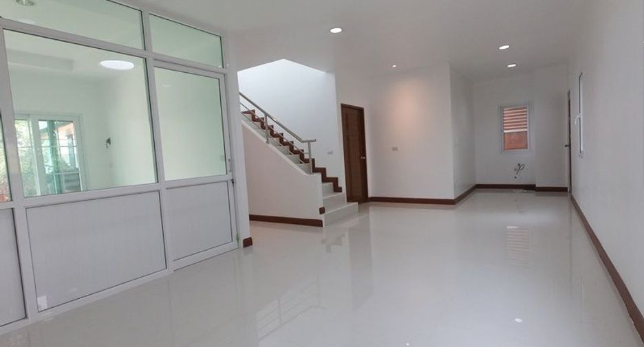 For sale 4 bedrooms house in Mueang Samut Sakhon, Samut Sakhon