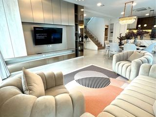 For rent 4 Beds villa in Bang Phli, Samut Prakan