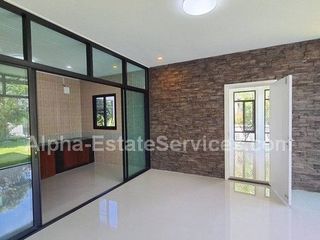 Haus zum Kauf mit 4 Zimmer in Bang Khun Thian, Bangkok