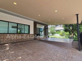 Haus zum Kauf mit 4 Zimmer in Bang Khun Thian, Bangkok