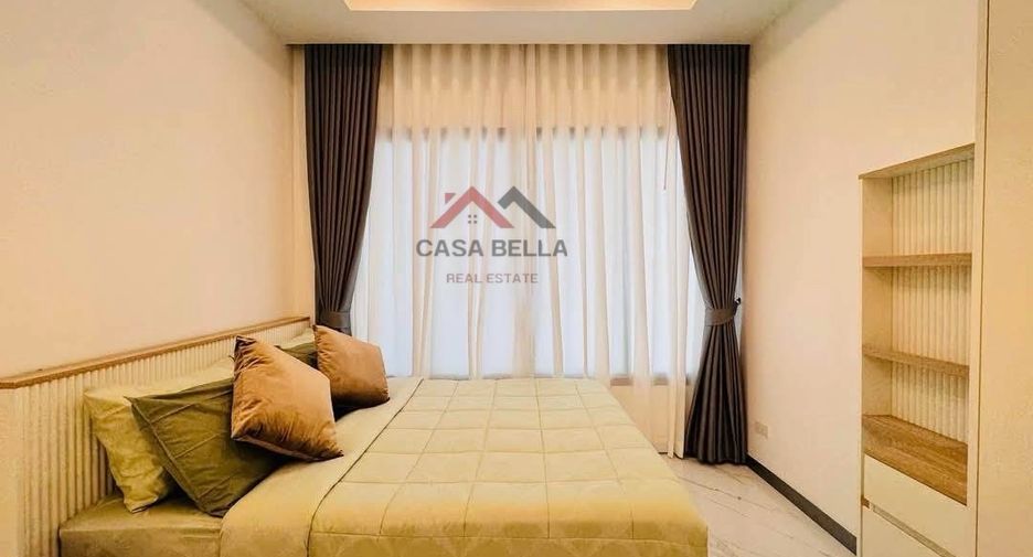 Villa en venta de 4 habitaciones en Bang Lamung, Chonburi