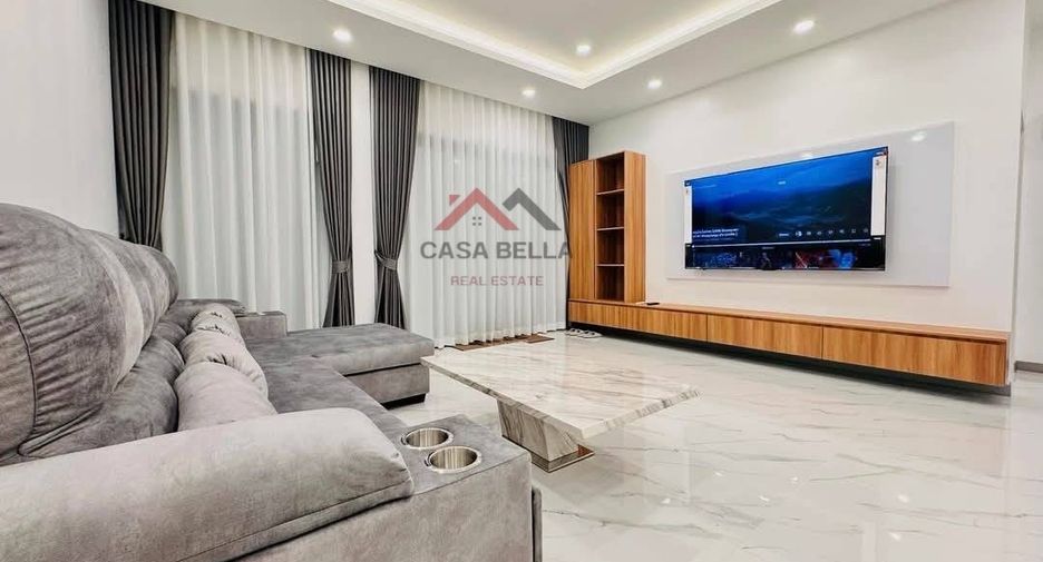 Villa en venta de 4 habitaciones en Bang Lamung, Chonburi