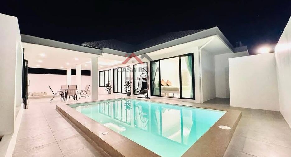 Villa en venta de 4 habitaciones en Bang Lamung, Chonburi