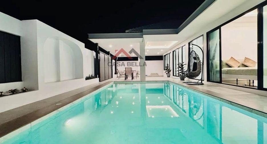 Villa en venta de 4 habitaciones en Bang Lamung, Chonburi