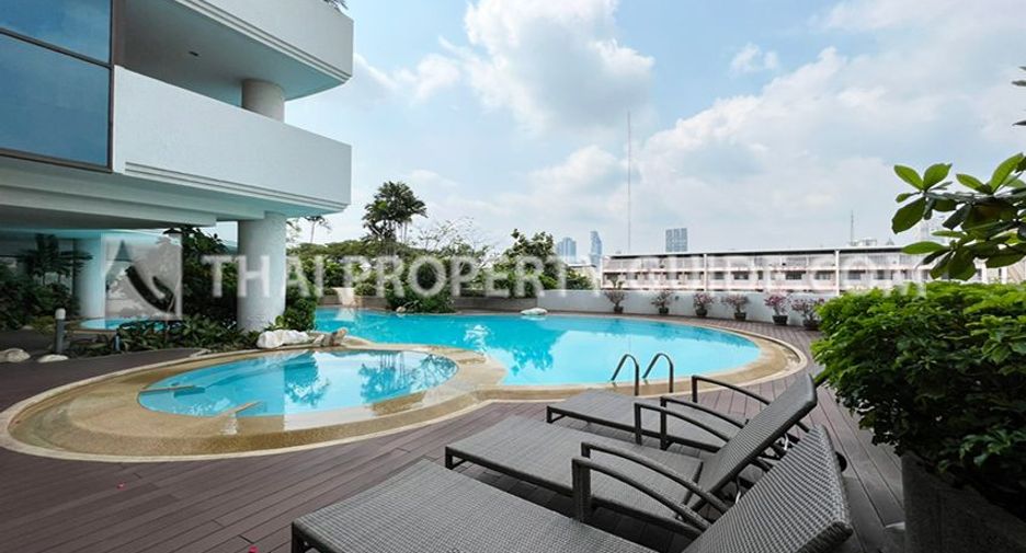 For rent 3 bedrooms condo in Yan Nawa, Bangkok