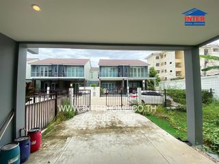 For sale 3 Beds townhouse in Krathum Baen, Samut Sakhon
