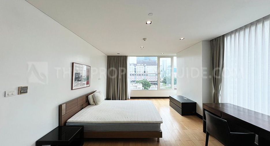 Condo en alquiler de 2 habitaciones en Pathum Wan, Bangkok