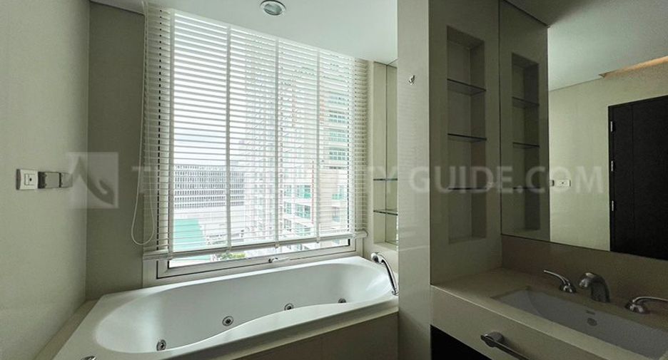 Condo en alquiler de 2 habitaciones en Pathum Wan, Bangkok