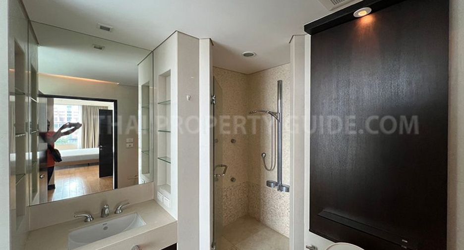 Condo en alquiler de 2 habitaciones en Pathum Wan, Bangkok