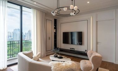 For rent 3 bed condo in Pathum Wan, Bangkok