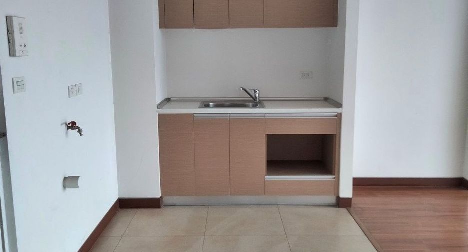For sale 1 bed condo in Chatuchak, Bangkok