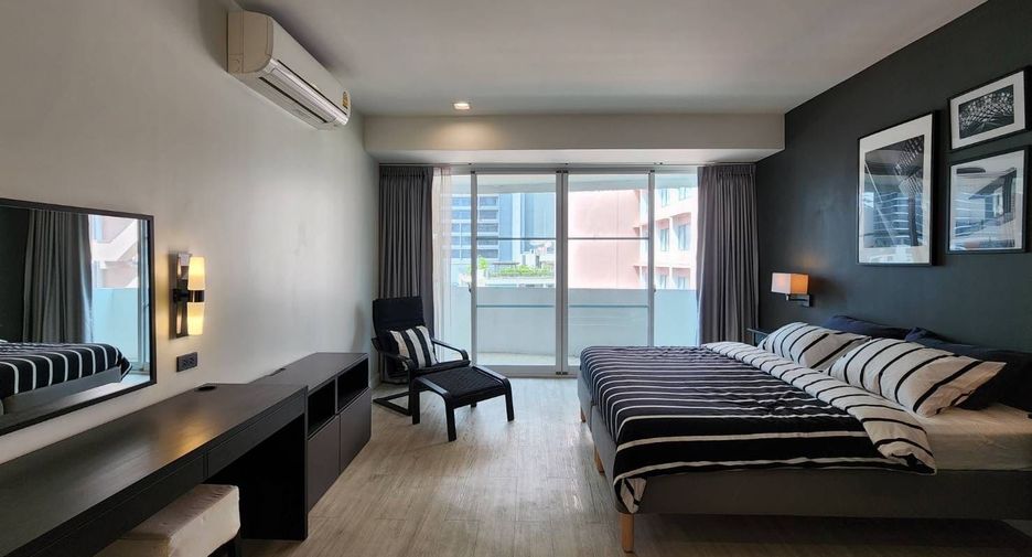 À louer 3 chambres condo à Khlong Toei, Bangkok