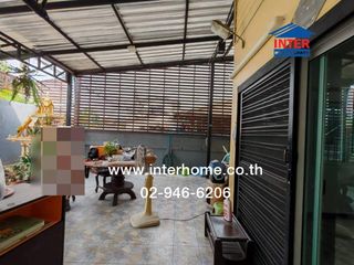 For sale 5 bed townhouse in Thanyaburi, Pathum Thani
