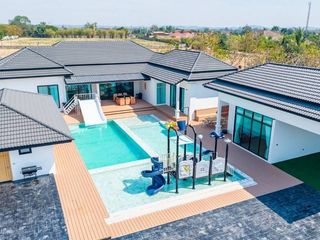 For sale 5 bed house in Bang Lamung, Chonburi