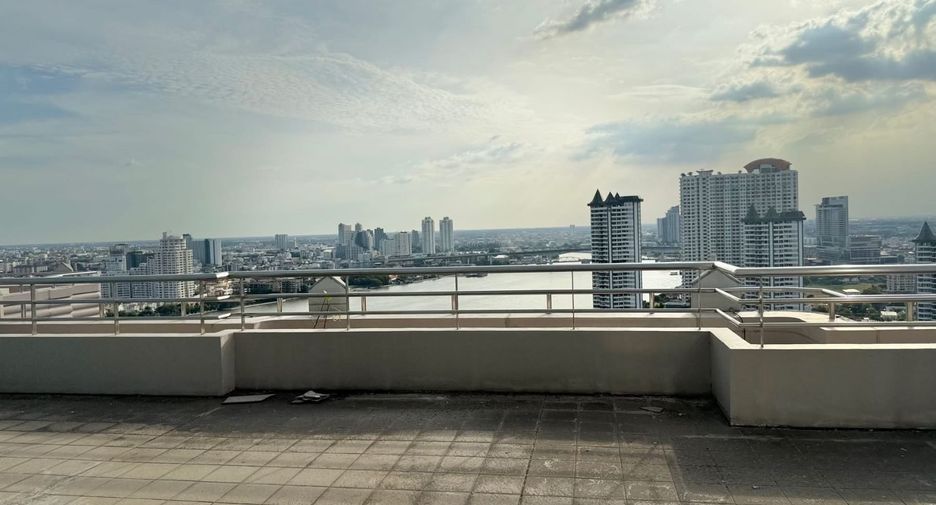 For sale 5 bedrooms condo in Bang Kho Laem, Bangkok