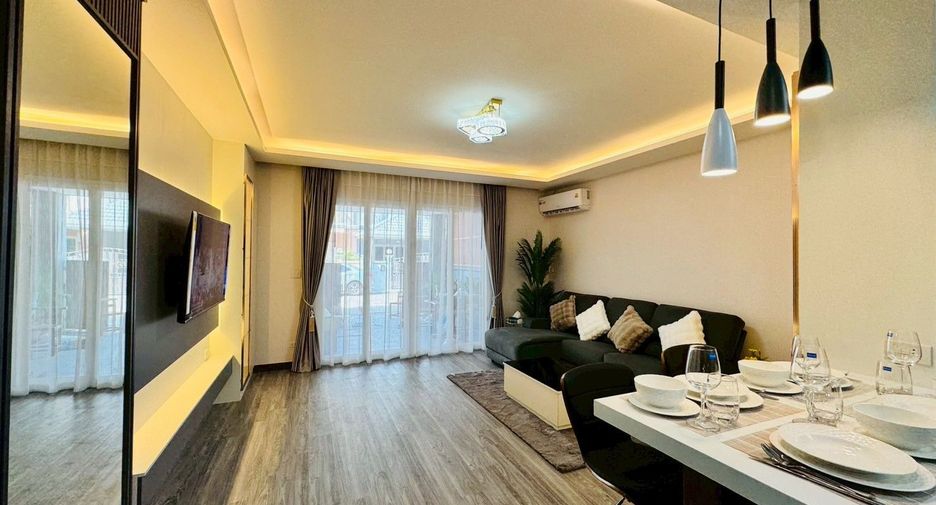 For sale 2 bedrooms townhouse in Bang Lamung, Chonburi