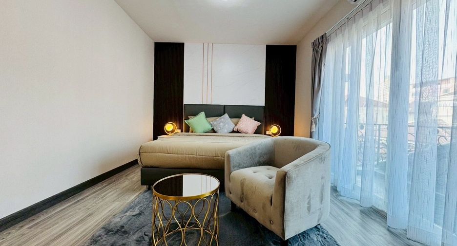For sale 2 bedrooms townhouse in Bang Lamung, Chonburi