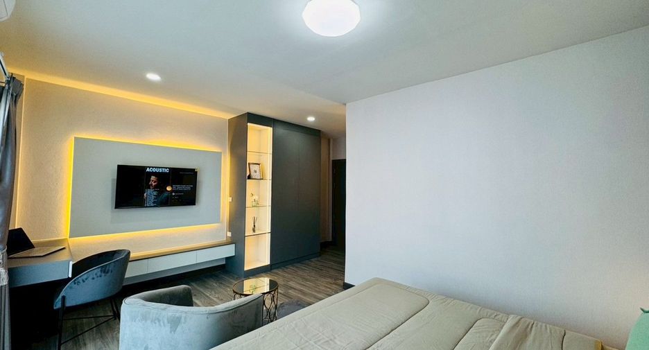 For sale 2 bedrooms townhouse in Bang Lamung, Chonburi