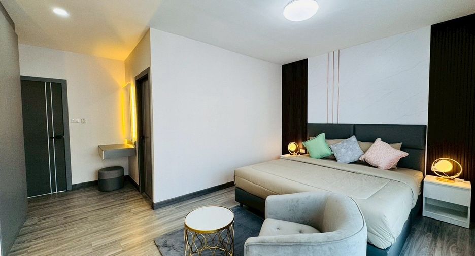 For sale 2 bedrooms townhouse in Bang Lamung, Chonburi