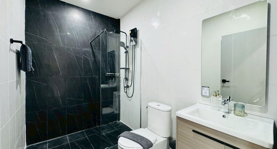 For sale 2 bedrooms townhouse in Bang Lamung, Chonburi