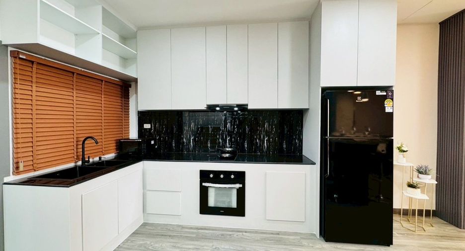 For sale 2 bedrooms townhouse in Bang Lamung, Chonburi