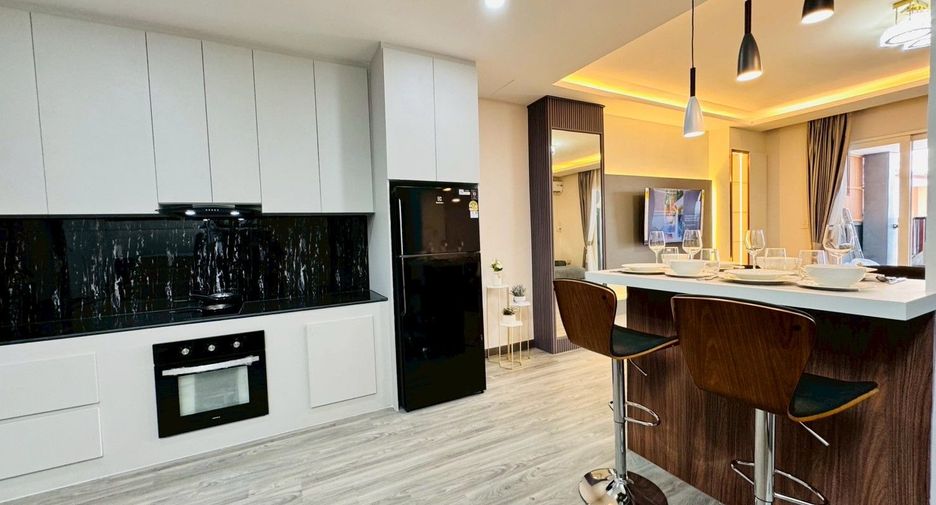 For sale 2 bedrooms townhouse in Bang Lamung, Chonburi