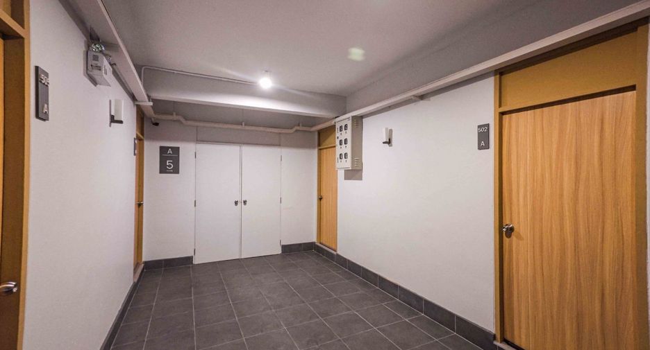 For sale 56 bedrooms apartment in Din Daeng, Bangkok