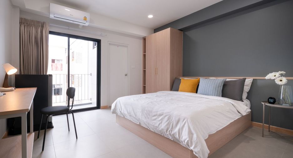 For sale 56 bedrooms apartment in Din Daeng, Bangkok