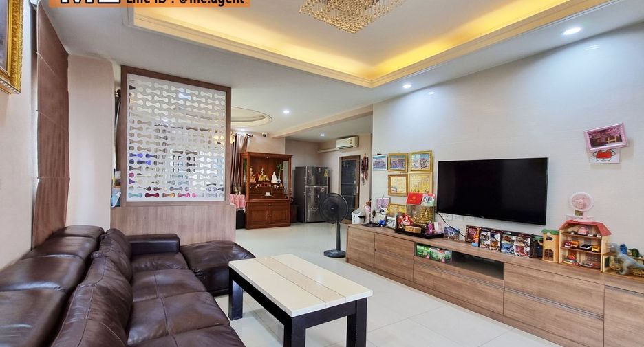 For sale 3 bedrooms house in Suan Luang, Bangkok