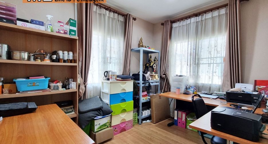 For sale 3 bedrooms house in Suan Luang, Bangkok