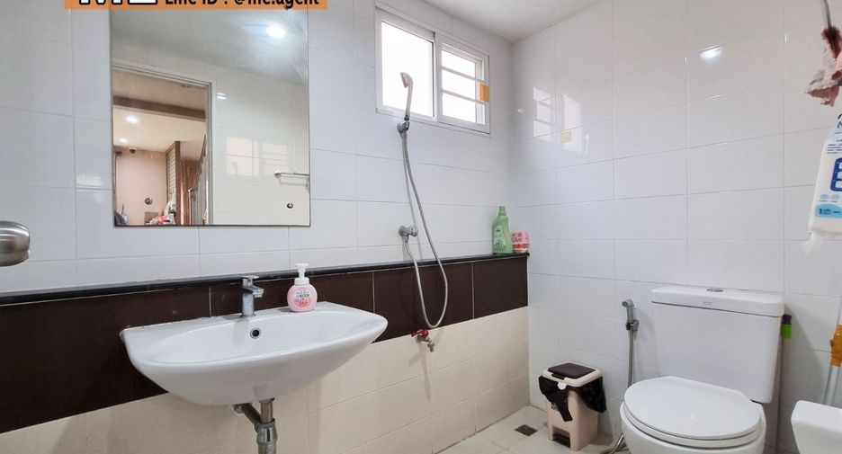 For sale 3 bedrooms house in Suan Luang, Bangkok