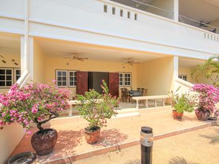 For sale 2 bed apartment in Hua Hin, Prachuap Khiri Khan