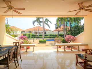 For sale 2 bed apartment in Hua Hin, Prachuap Khiri Khan