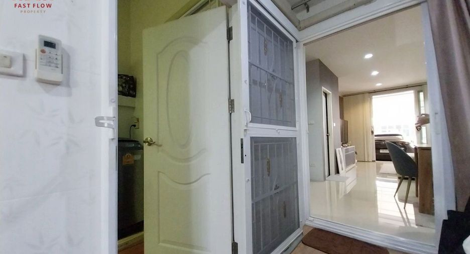 À vendre 3 chambres maison de ville à Bang Khen, Bangkok