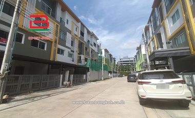 For sale 4 ベッドルーム retail Space in Chom Thong, Bangkok