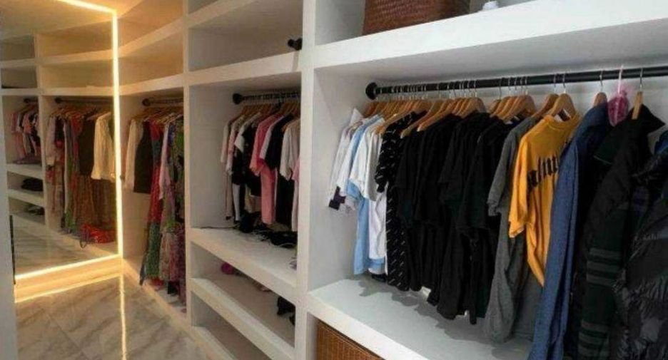 Haus zum Kauf mit 5 Zimmer in Bang Bua Thong, Nonthaburi