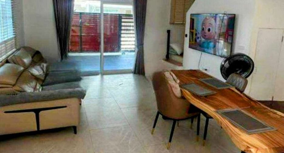 Haus zum Kauf mit 5 Zimmer in Bang Bua Thong, Nonthaburi