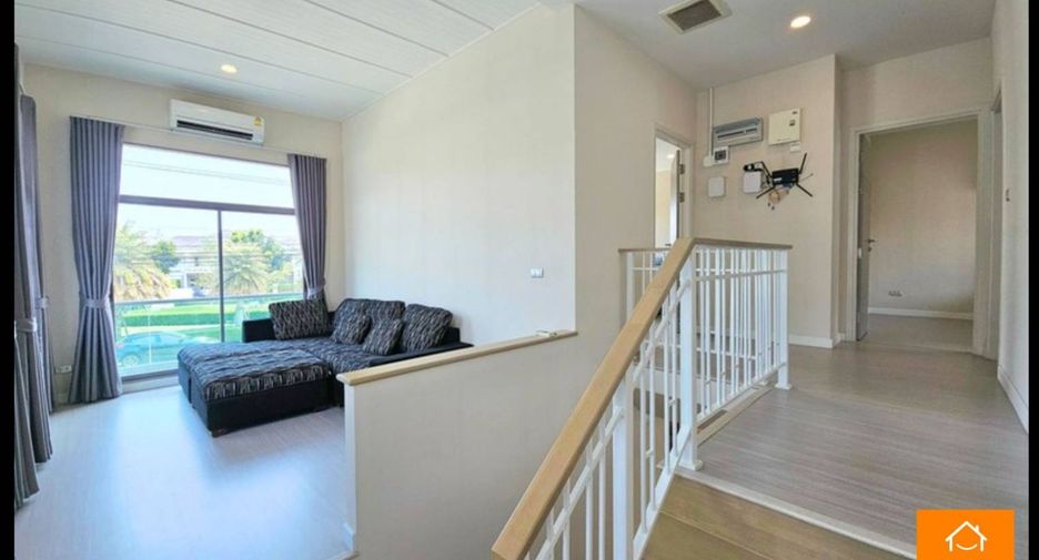 For sale 4 bedrooms house in Lat Krabang, Bangkok