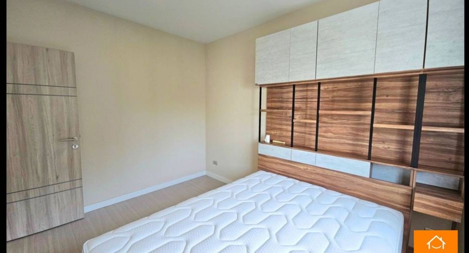 For sale 4 bedrooms house in Lat Krabang, Bangkok
