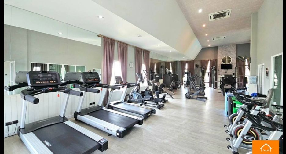 For sale 4 bedrooms house in Lat Krabang, Bangkok
