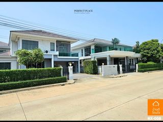 For sale 4 Beds house in Lat Krabang, Bangkok